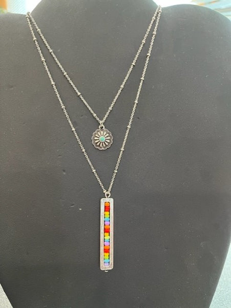 Silver layerd necklace, with beaded bar